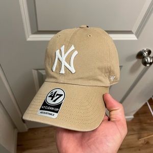 Tan/Khaki New York Yankees ‘47 Hat